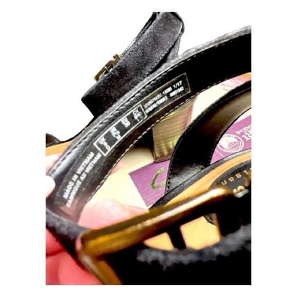 Womens Clarks Artisan Ralene Black Suede Ankle Strap Block Heel Sandals Size 7.5 - Picture 9 of 11